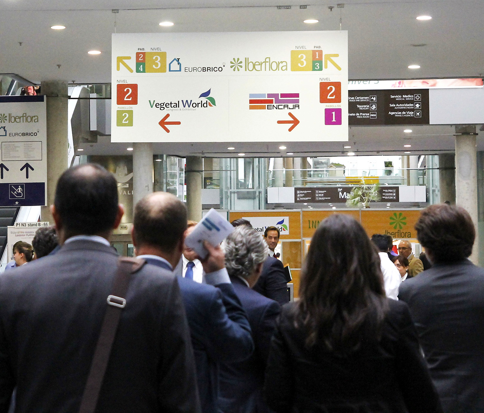 Read more about the article MÁS DE 6.000 PROFESSIONALS VISIT FERIA VALENCIA IN THE OPENING OF IBERFLORA, VEGETABLE WORLD, EUROBRICO AND FITS